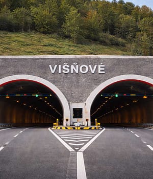 Otvorenie tunela Višňové: Zmeny v doprave na D1 a okolí Dopravná situácia po otvorení tunela Višňové na diaľnici D1